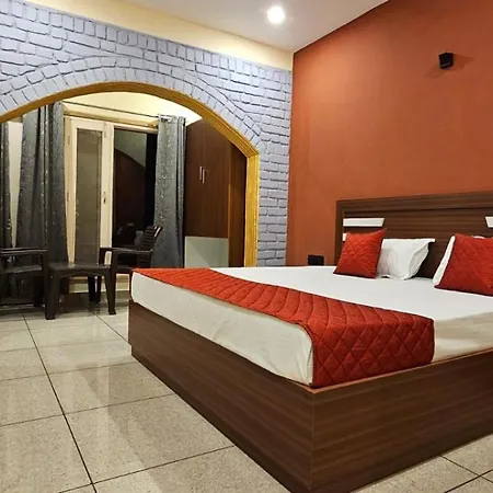 Golden Himalaya Homestay Kausani Exterior photo