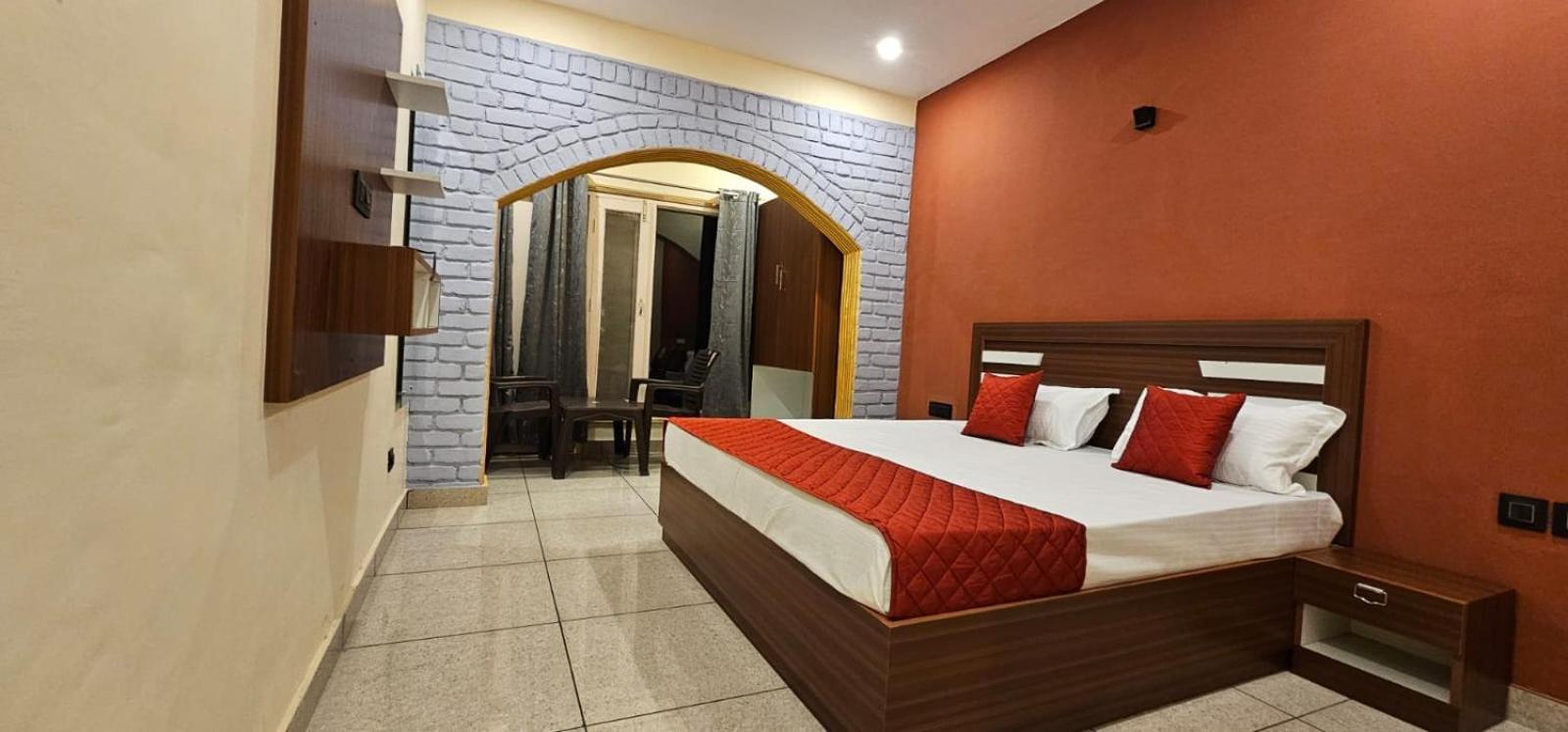 Golden Himalaya Homestay Kausani